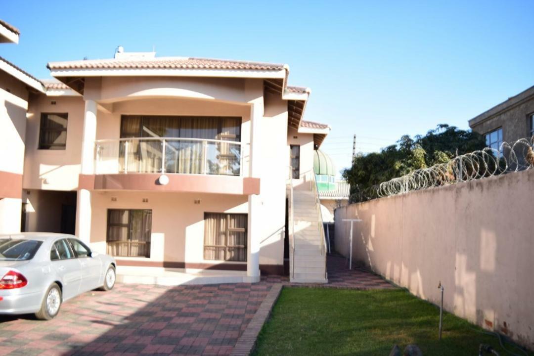 Villa Prince Harare Esterno foto