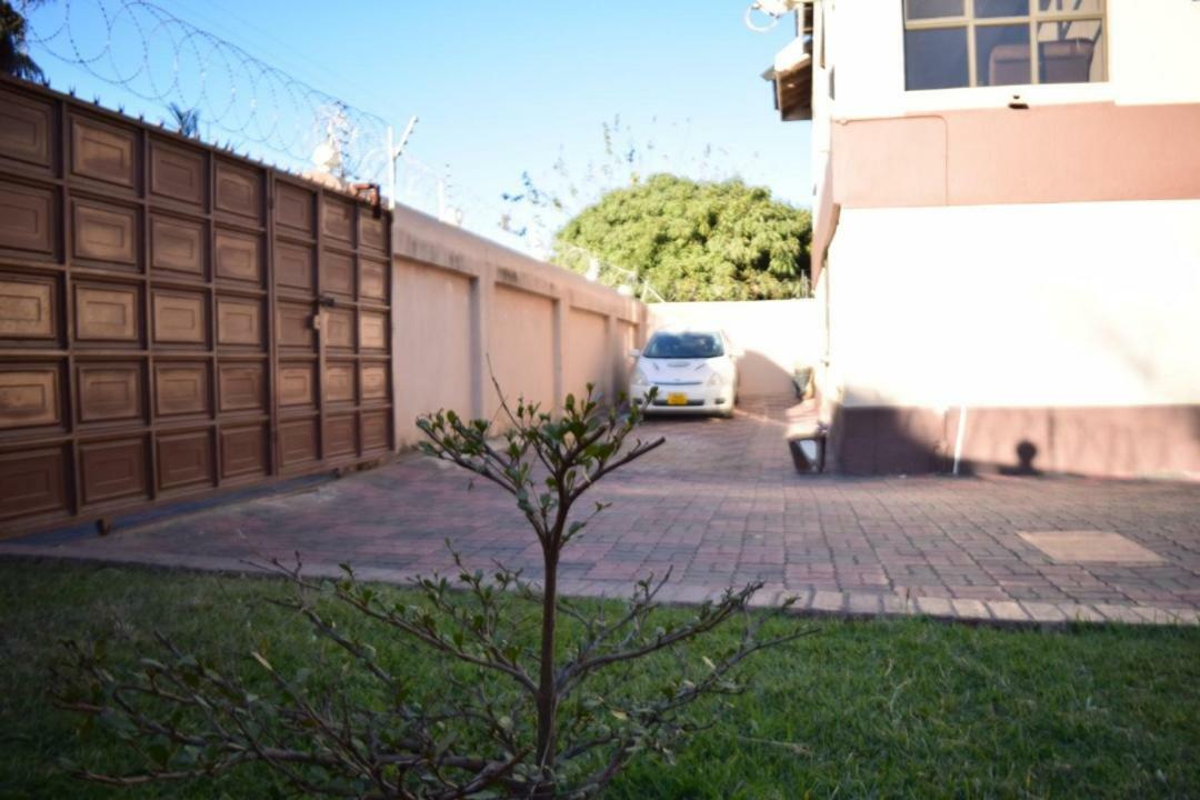 Villa Prince Harare Esterno foto